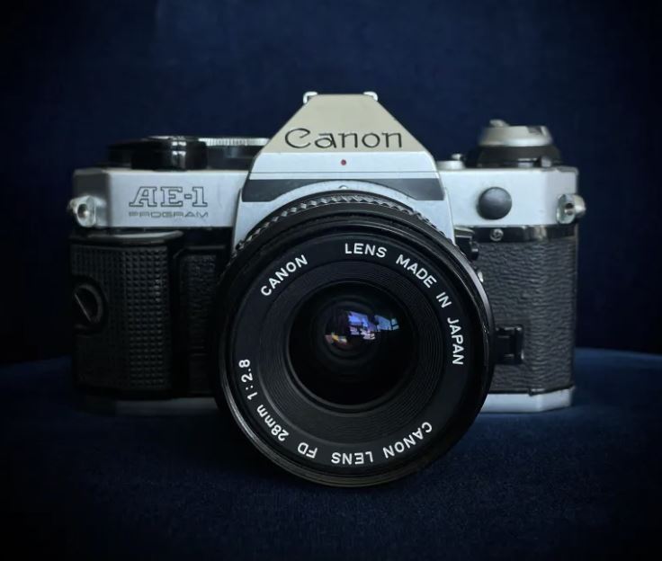 My collection: Canon AE-1 - measuring light